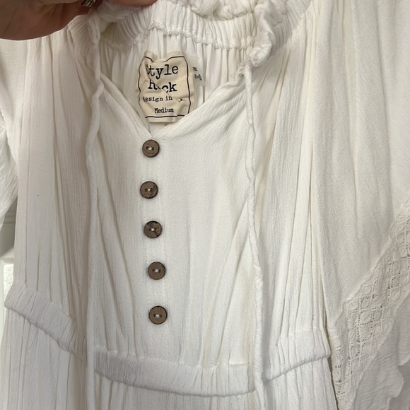 VICI - Style Rack Off The Shoulder Lace Trim Midi Dress, Size M, Whote, High/Low - Picture 2 of 6